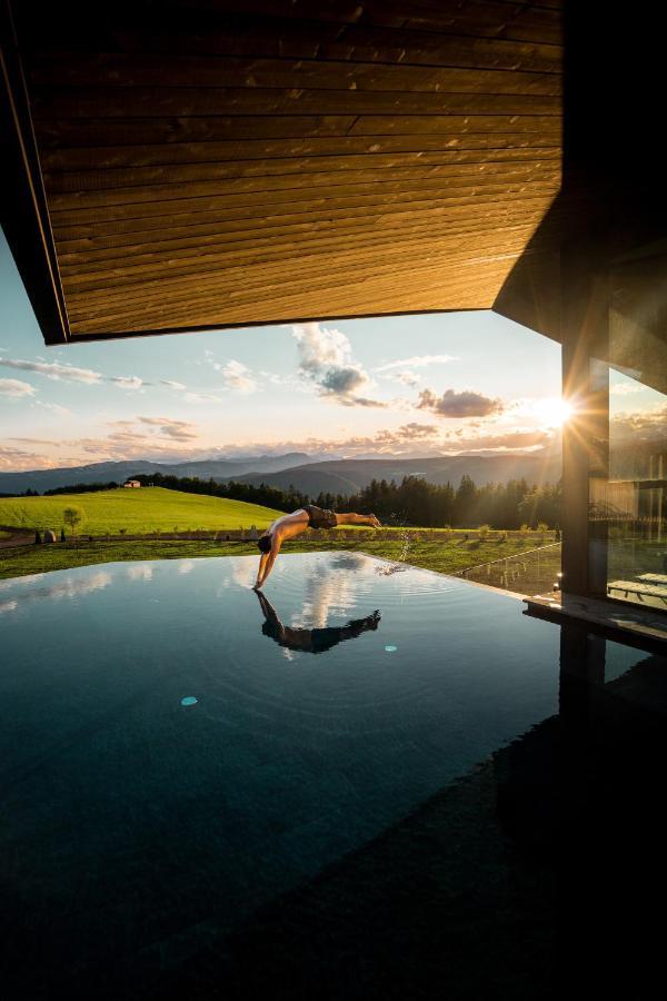 Aeon Hotel - Adults Only Bed & Breakfast Soprabolzano Kültér fotó